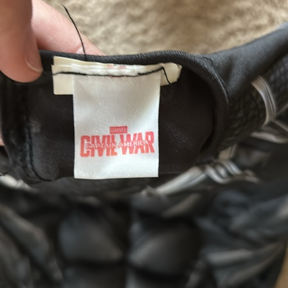 Black panther costume! Size 11/12 with mask and suit. - Picture 3 of 3